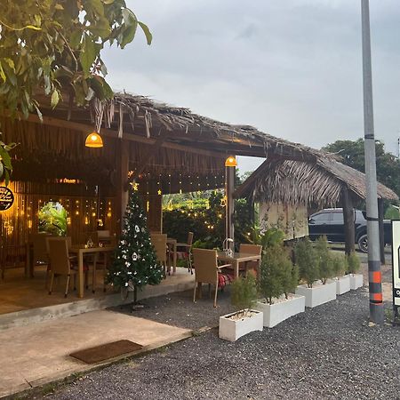 Wayla Villa@Maikhaobeach Mai Khao Exterior photo