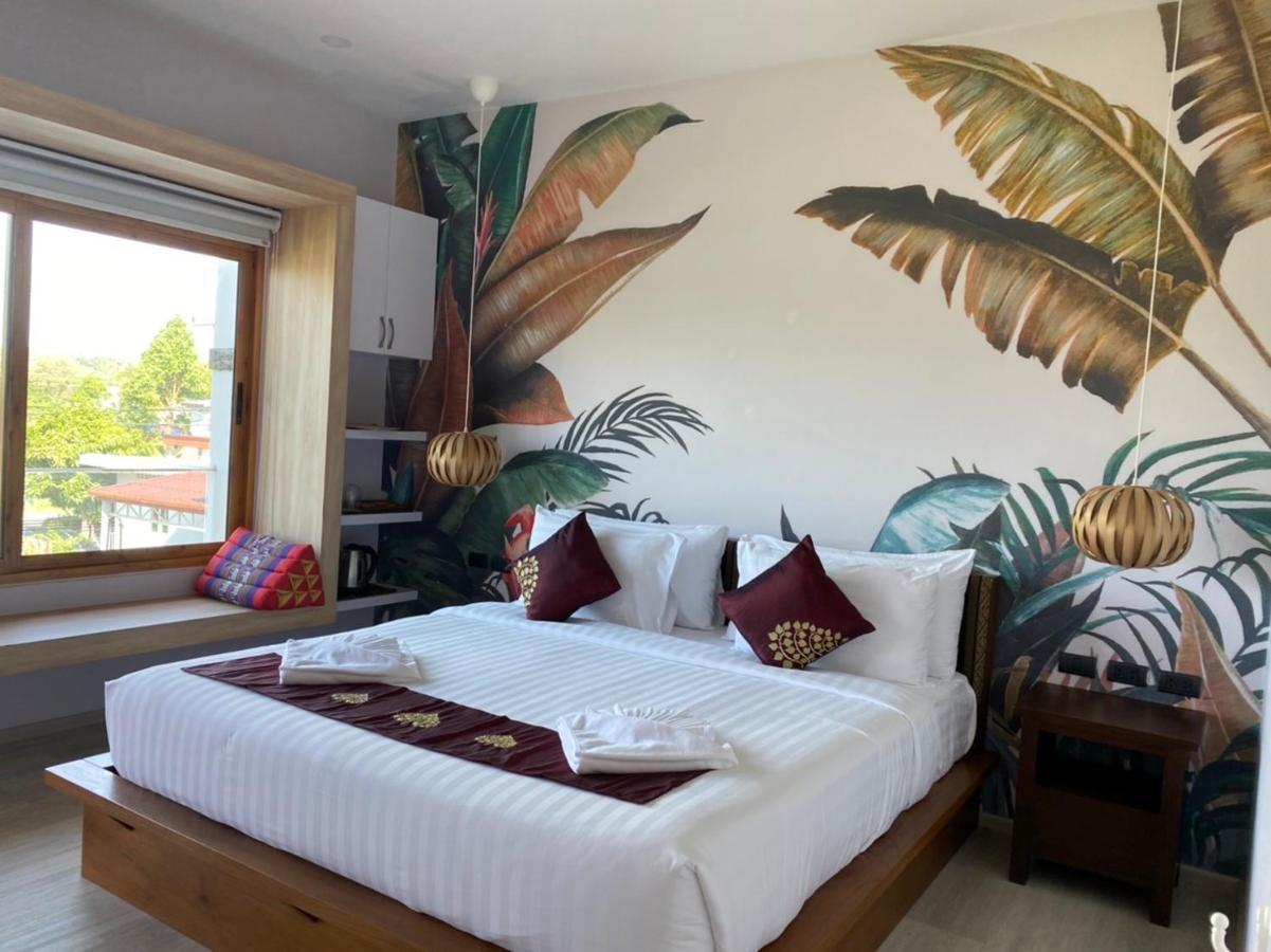 Wayla Villa@Maikhaobeach Mai Khao Exterior photo